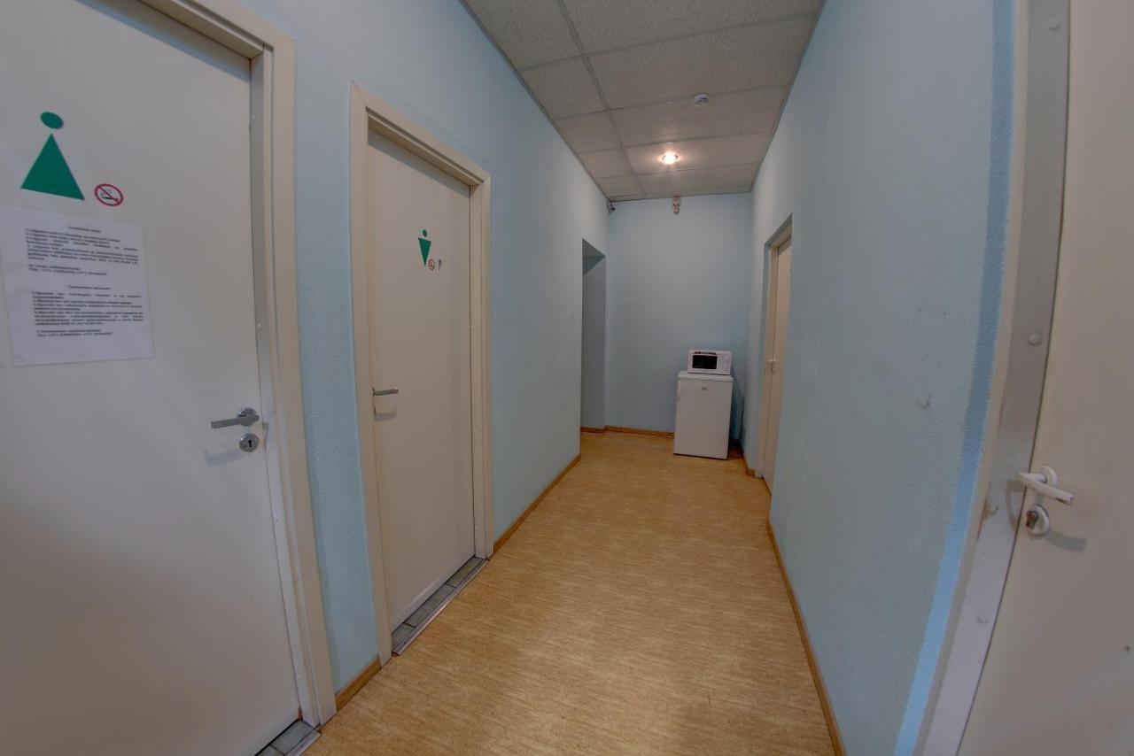 Hostel Viktorija With Private Rooms Riga Bagian luar foto